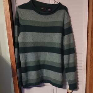Bobbie Brooks Green Roll Neck Sweater with Classic Design
